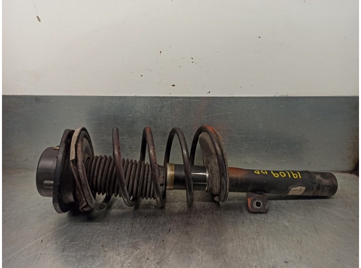 Recambio de amortiguador delantero derecho para peugeot 206 berlina 1.9 diesel referencia OEM IAM 5202LT 