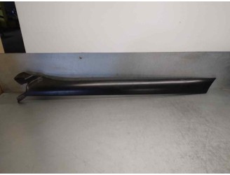 Recambio de molduras delanteras para land rover range rover sport 2.7 td v6 cat referencia OEM IAM DCB000302 SLR00066 