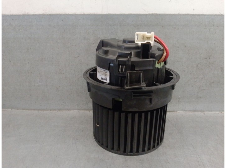 Recambio de motor calefaccion para nissan juke (f16_) 1.6 hybrid referencia OEM IAM T73641C 272266PA2A VALEO