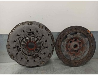 Recambio de kit embrague para renault scenic ii 1.9 dci diesel referencia OEM IAM 7701477695 