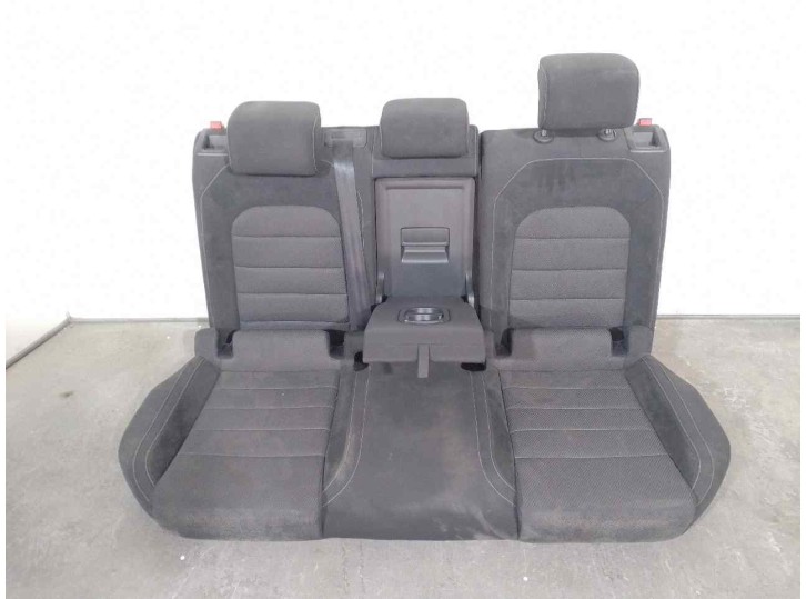 Recambio de asientos traseros para volkswagen golf vii lim. (bq1) r bmt/start-stopp 4motion referencia OEM IAM 82131SEAE21ZA ASI
