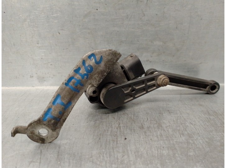 Recambio de motor regulacion faros para bmw serie 3 berlina (e90) 2.0 16v diesel referencia OEM IAM 6763735 