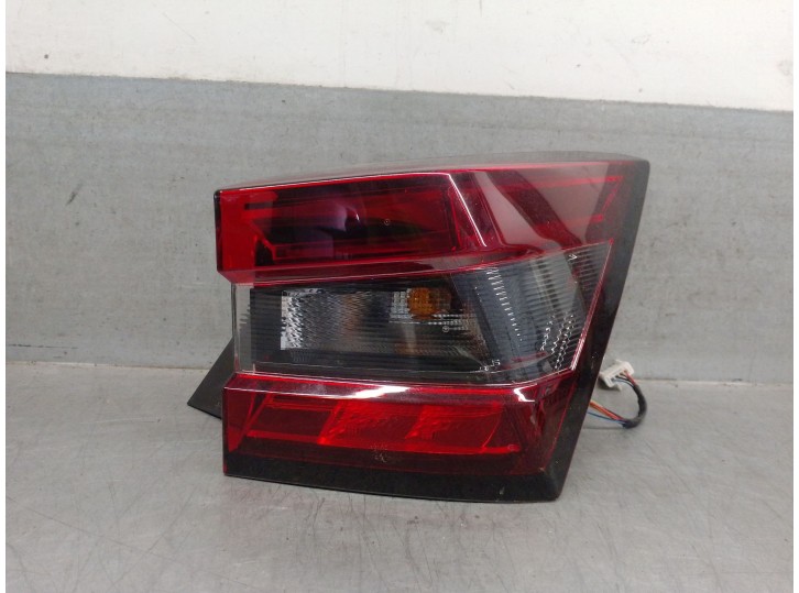 Recambio de piloto trasero derecho para nissan juke (f16_) 1.6 hybrid referencia OEM IAM 2VA01435202 265506PA1B 