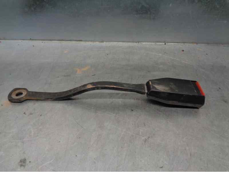 Recambio de enganche cinturon para lada niva ( 2121 / 21213 / 21214 / 21215 ) 1.6 referencia OEM IAM 4242359  