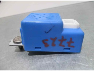 Replacement sensor for Kia Carnival 2.9 CRDi CAT OEM IAM reference 957104D010 