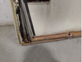 Recambio de puerta delantera izquierda para land rover santana 109 referencia OEM IAM E74 E74 