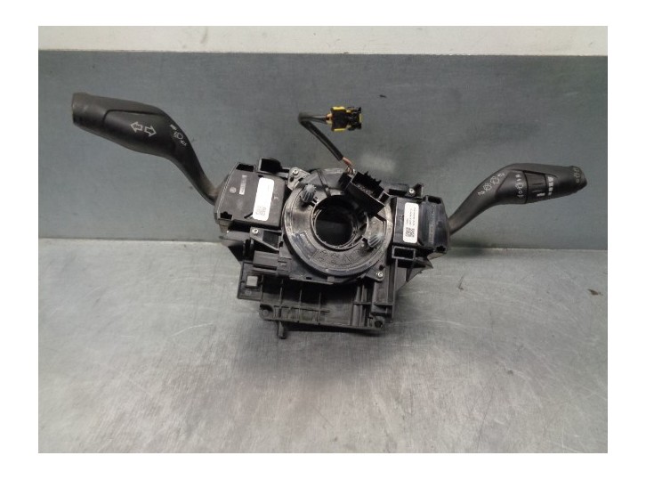 Recambio de mando luces para ford focus lim. (cb8) 1.0 ecoboost cat referencia OEM IAM BV6T13N064AH AV6T13335AD 