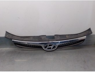 Recambio de rejilla delantera para hyundai i30 1.6 crdi cat referencia OEM IAM 863512R000 863512R000 