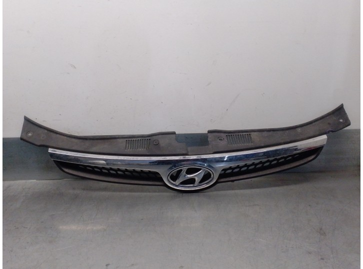 Recambio de rejilla delantera para hyundai i30 1.6 crdi cat referencia OEM IAM 863512R000 863512R000 