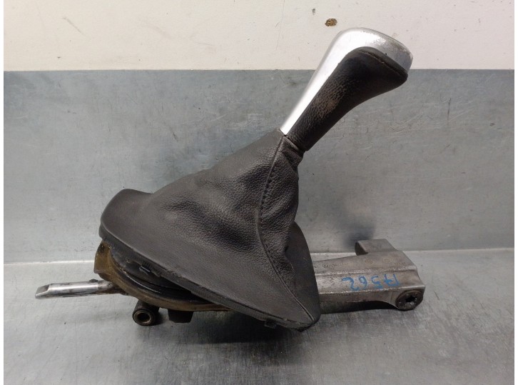 Recambio de pomo palanca cambio para bmw serie 3 berlina (e90) 2.0 16v diesel referencia OEM IAM 25117525067 