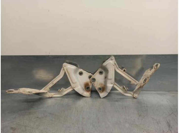 Recambio de bisagra capot para volkswagen touareg (7la) 3.0 v6 tdi dpf referencia OEM IAM 7L6823302  