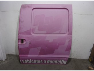 Recambio de puerta lateral corredera izquierda para nissan serena (c23m) 2.3 diesel referencia OEM IAM 821019C532 ROSA 6 PUERTAS