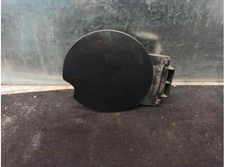 Replacement exterior fuel cap for Peugeot 307 CC (S1) 2.0 OEM IAM reference 9643084577 