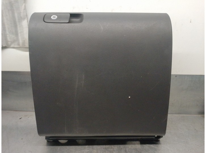 Recambio de guantera para volkswagen golf v plus (1kp) 1.9 referencia OEM IAM 5M1857097 