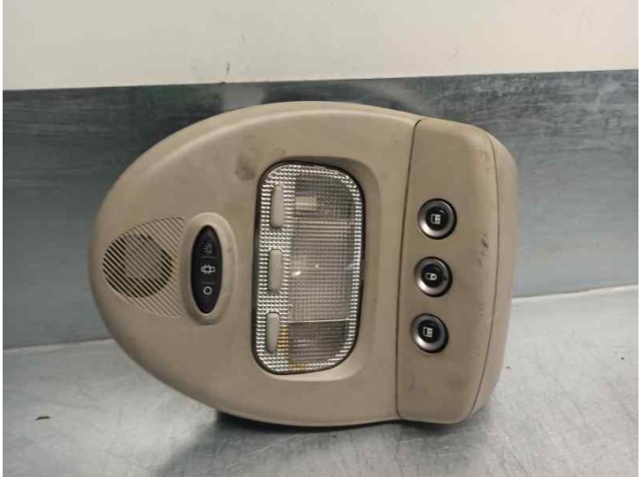 Recambio de luz interior para peugeot 807 st universal mediterranea referencia OEM IAM 241747006 