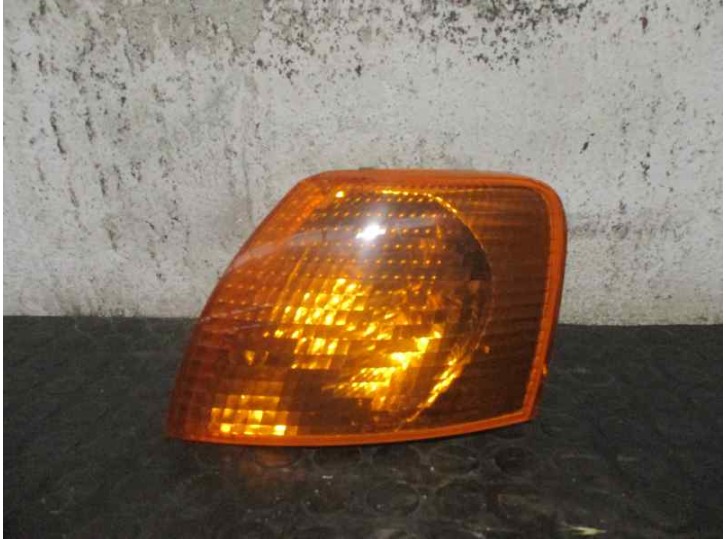 Replacement left front indicator light for Volkswagen Passat sedan (3B2) 1.9 TDI OEM IAM reference 3B0953049 4 DOORS