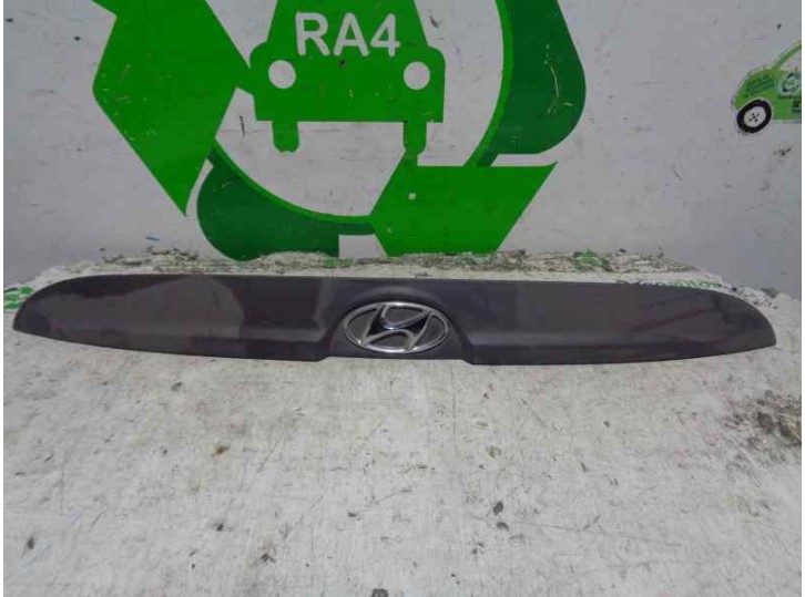 Replacement rear trim mouldings for Hyundai Atos (MX) 1.0 cat OEM IAM reference 873110200 