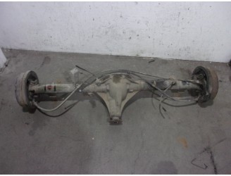 Recambio de puente trasero para nissan serena (c23m) 2.3 diesel referencia OEM IAM 430109C530 TAMBOR 5 AGUJEROS BURRA 34