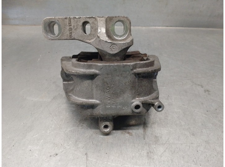 Recambio de soporte motor derecho para volkswagen golf v plus (1kp) 1.9 referencia OEM IAM 1K0199262  