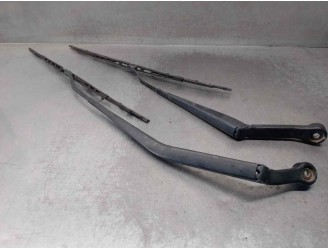 Recambio de brazo limpia delantero derecho para nissan serena (c23m) 2.3 diesel referencia OEM IAM 288869C003 DERECHO E IZQUIERD