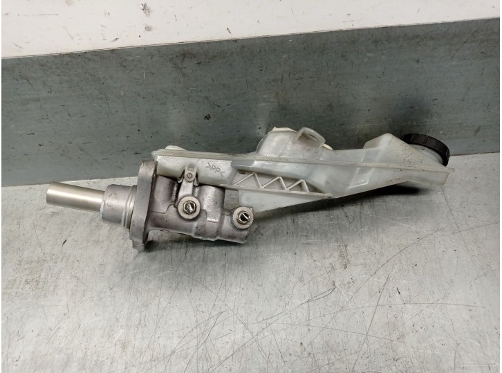 Recambio de bomba freno para mazda cx-5 2.2 turbodiesel cat referencia OEM IAM KD3343550 KDY34340Z 