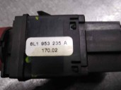 Replacement hazard warning switch for Seat Cordoba sedan (6L2) 1.9 TDI OEM IAM reference 6L1953235A 
