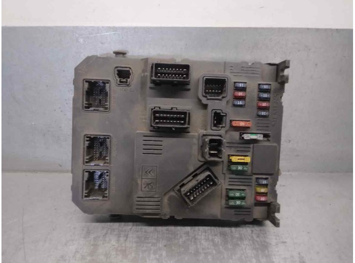 Recambio de caja reles / fusibles para citroën c3 1.4 referencia OEM IAM 9650585780 