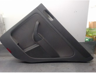 Recambio de guarnecido puerta trasera derecha para volkswagen golf v plus (1kp) 1.9 referencia OEM IAM 5M0868074  5 PUERTAS