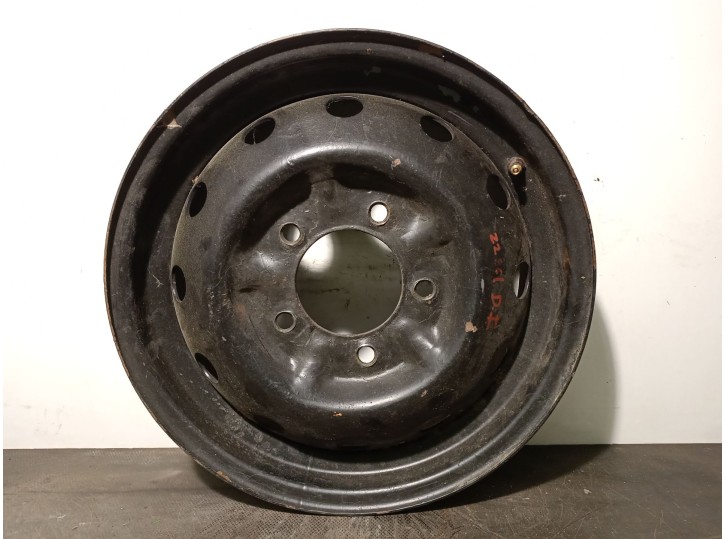 Recambio de llanta para lada niva todo terreno, cerrada (2121, 2131) 1600 4x4 referencia OEM IAM 212143101015 R165JX16 