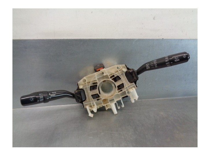 Recambio de mando luces para subaru forester s11 (sg) 2.0 referencia OEM IAM 83111SA160 83119AG000 