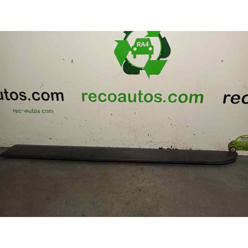 Recambio de moldura para toyota proace 2.0 turbodiesel cat referencia OEM IAM 1497643077 