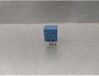 Recambio de rele para smart fortwo coupe 0.9 turbo cat referencia OEM IAM 8200900820  