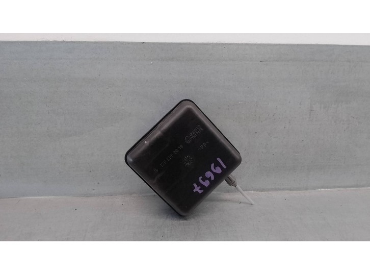 Recambio de valvula para mercedes-benz clase clk (w208) coupe 3.2 v6 18v cat referencia OEM IAM 1298050019 