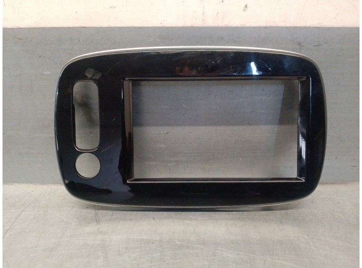 Recambio de moldura para smart fortwo coupe 0.9 turbo cat referencia OEM IAM A4536805002 A4536800300 