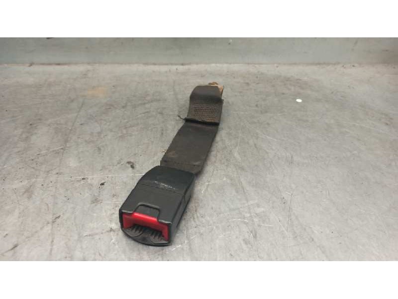 Recambio de enganche cinturon para opel frontera a 2.3 turbodiesel referencia OEM IAM 91142090 TRA IZQ 