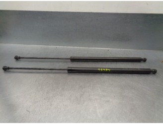 Replacement trunk / tailgate shock absorbers for Citroën Saxo 1.5 Diesel OEM IAM reference 9639168380 