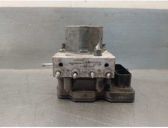 Recambio de abs para smart fortwo coupe 0.9 turbo cat referencia OEM IAM A4539009702 476606764R BOSCH