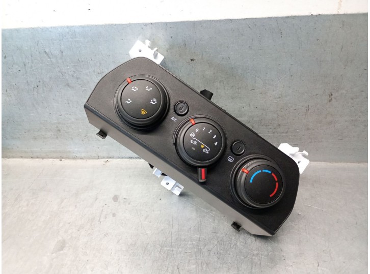 Recambio de mando climatizador para dacia sandero iii 1.0 tce 90 referencia OEM IAM 275004395R 275004395R 