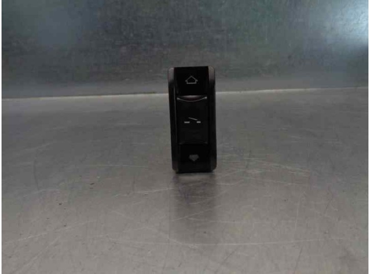 Recambio de mando techo solar para bmw serie 3 berlina (e46) 2.0 16v diesel cat referencia OEM IAM 61318352182 