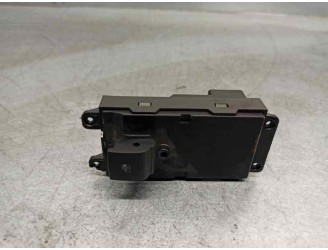 Recambio de mando elevalunas delantero derecho para chevrolet cruze 2.0 diesel cat referencia OEM IAM 20792536  