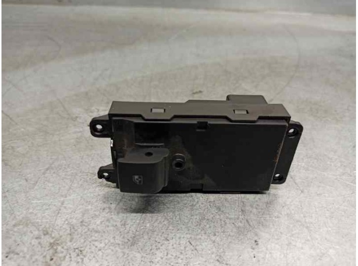 Recambio de mando elevalunas delantero derecho para chevrolet cruze 2.0 diesel cat referencia OEM IAM 20792536  