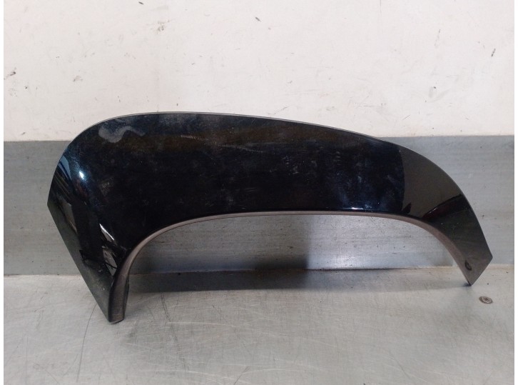 Recambio de molduras traseras para smart fortwo coupe 0.9 turbo cat referencia OEM IAM A4537900188 960766800R 