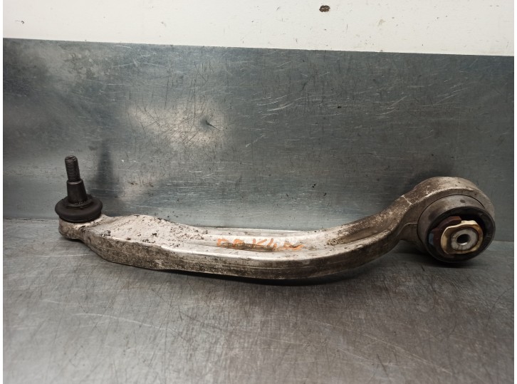 Replacement front right lower suspension arm for Audi A6 Saloon (4B2) 2.4 V6 30V CAT (BDV) OEM IAM reference 8E040