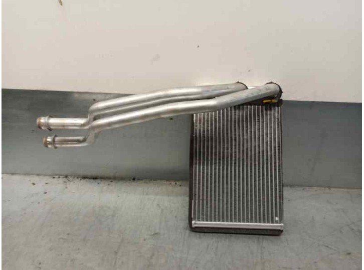 Recambio de radiador calefaccion / aire acondicionado para chevrolet cruze 2.0 diesel cat referencia OEM IAM 13263329  