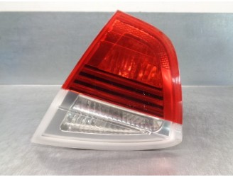 Recambio de piloto trasero derecho para bmw serie 3 berlina (e90) 3.0 turbodiesel cat referencia OEM IAM 6937460 DE PORTON 4 PUE