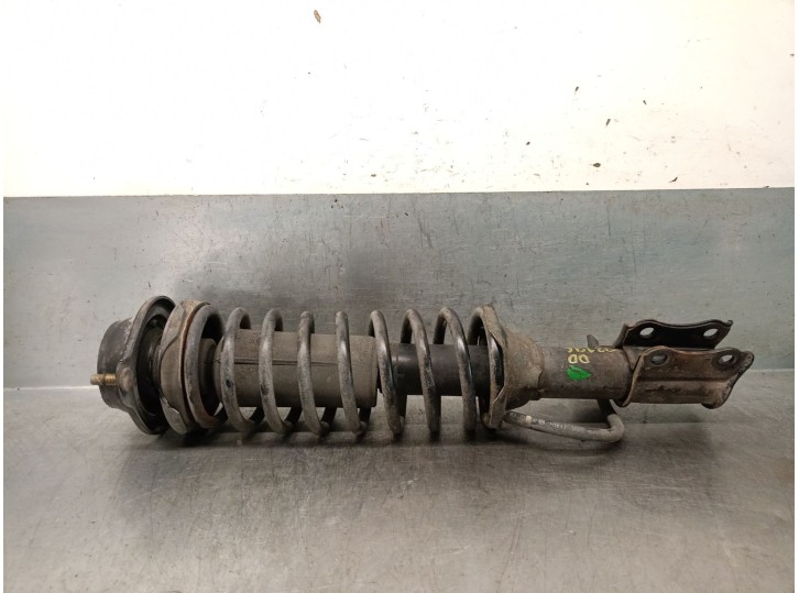 Replacement front right shock absorber for Kia Pride station wagon 1.3 OEM IAM reference K13734700 KK13734700 