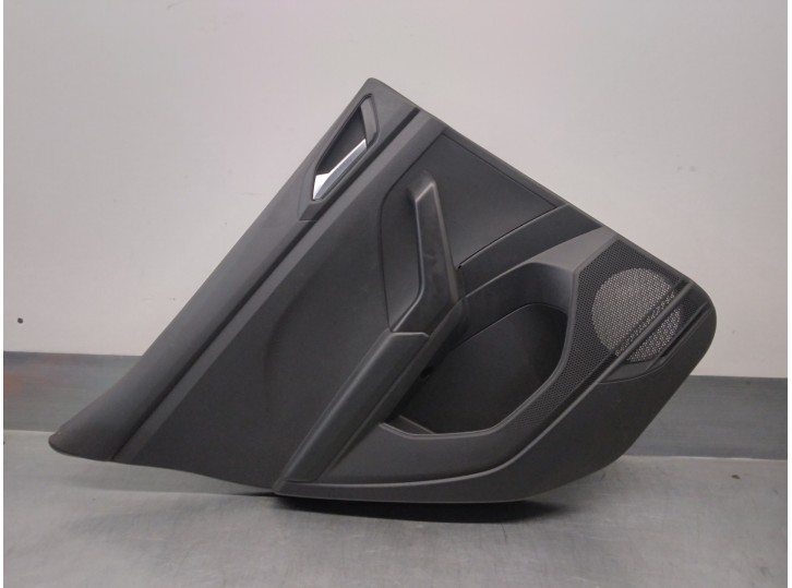 Recambio de guarnecido puerta trasera izquierda para volkswagen t-cross 1.0 tsi referencia OEM IAM 2GM867211 5 PUERTAS