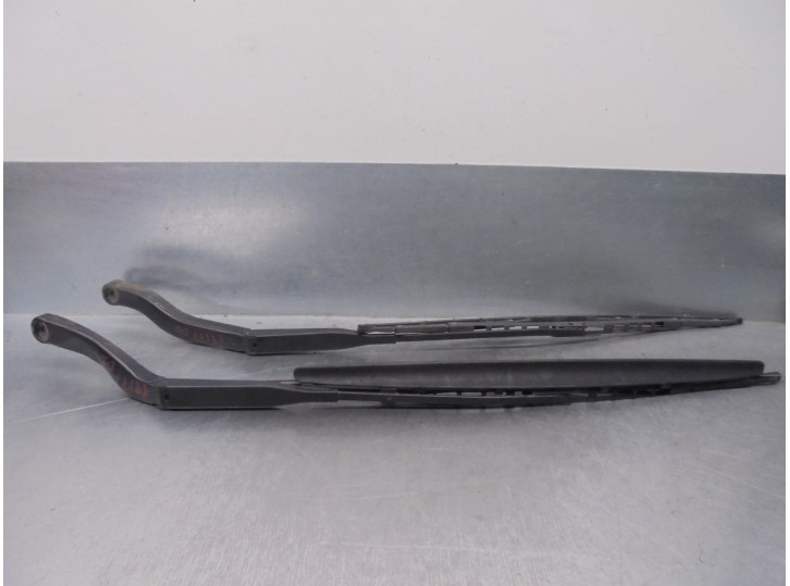 Recambio de brazo limpia delantero derecho para audi a8 (d2) 4.2 v8 32v referencia OEM IAM 4D1955407B 4D1955408B 