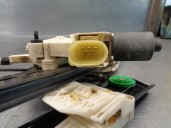 Recambio de elevalunas delantero derecho para bmw serie 3 berlina (e90) 3.0 turbodiesel cat referencia OEM IAM 6927028 6 PINES 4