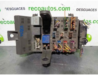 Recambio de caja reles / fusibles para renault laguna (b56) 1.9 dci diesel cat referencia OEM IAM 7700810873 7700821586 